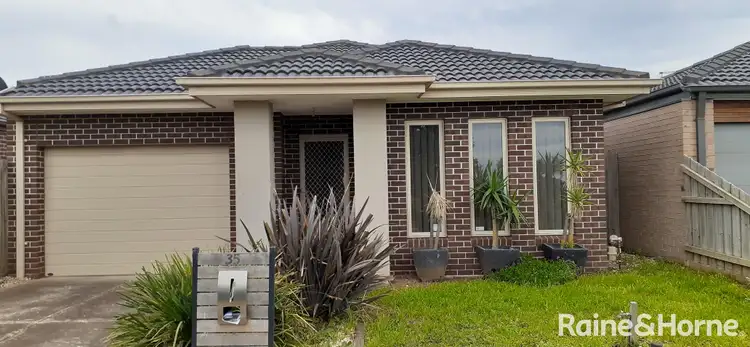 35 Fisher Court