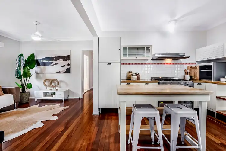109 Marshall Road, Holland Park West QLD 4121