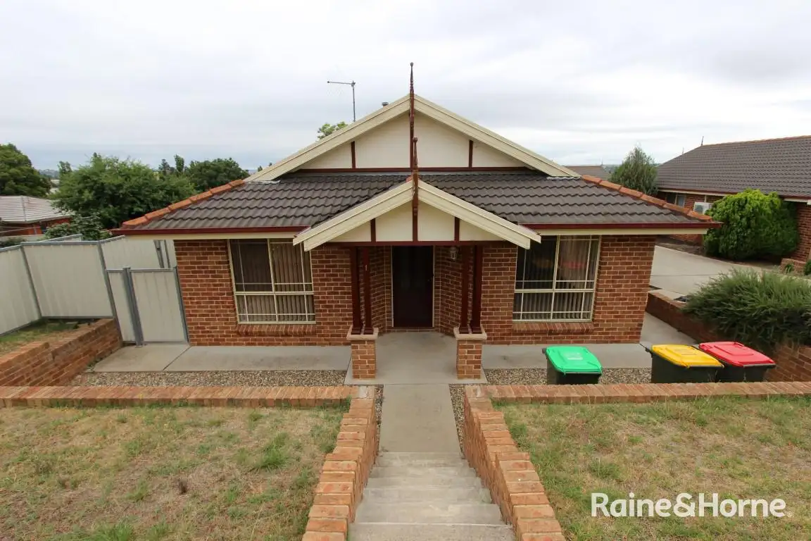Main view of Homely unit listing, 1/3 Dees Close, Bathurst NSW 2795