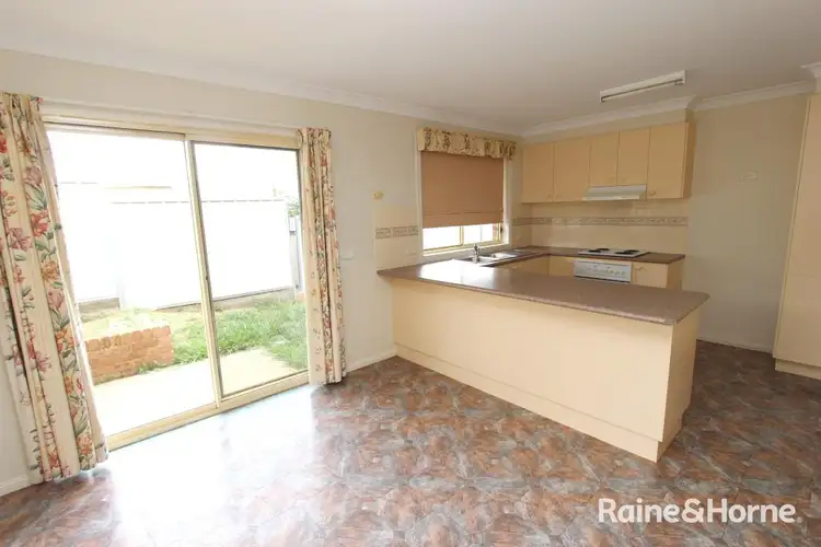 Fifth view of Homely unit listing, 1/3 Dees Close, Bathurst NSW 2795
