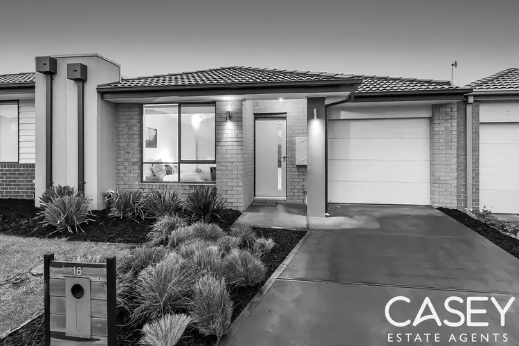 16 Portrait Place, Clyde North VIC 3978