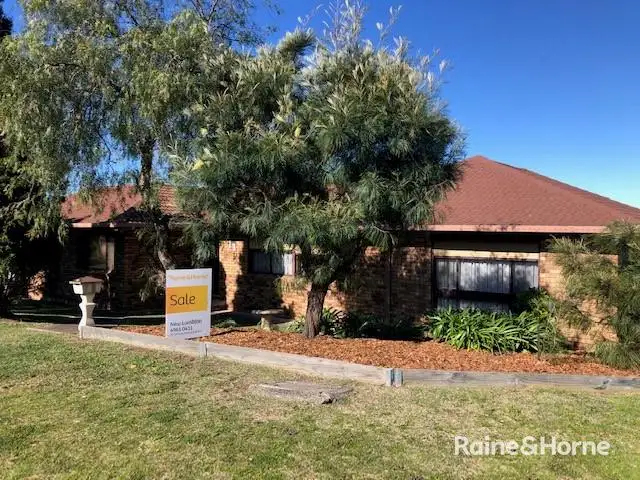 11 Yara Crescent, Maryland NSW 2287