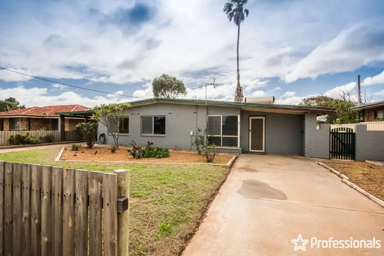 25 Devenish Street, Utakarra WA 6530