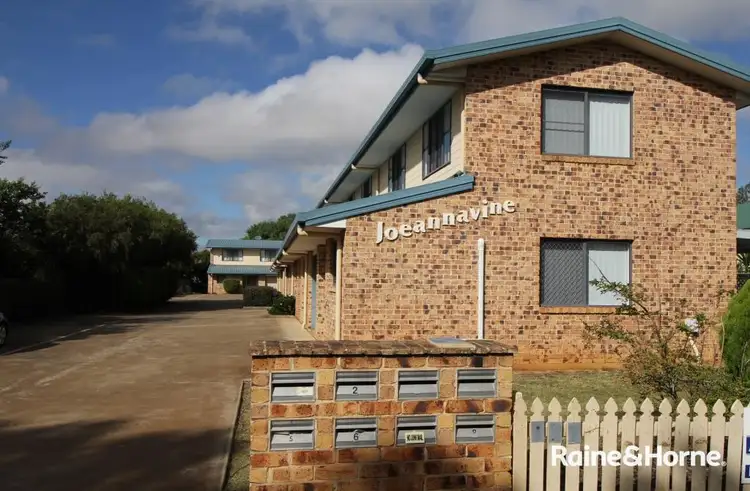 2/277 Haly Street, Kingaroy QLD 4610