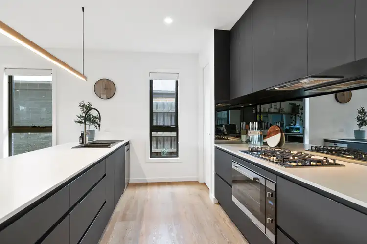 Fifth view of Homely house listing, 2/29 Hope Street, Rosebud VIC 3939