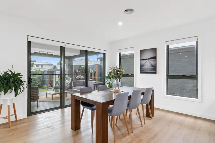 Sixth view of Homely house listing, 2/29 Hope Street, Rosebud VIC 3939
