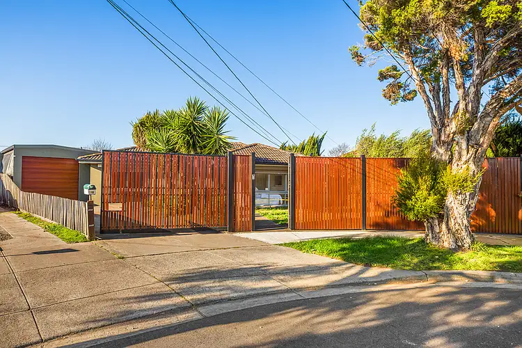 Second view of Homely house listing, 16 Sheldon Court, Gladstone Park VIC 3043