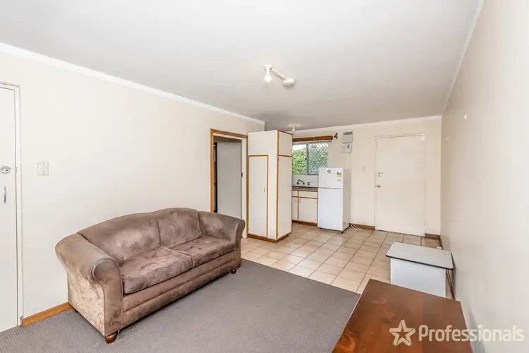 2/143 Fitzgerald Street