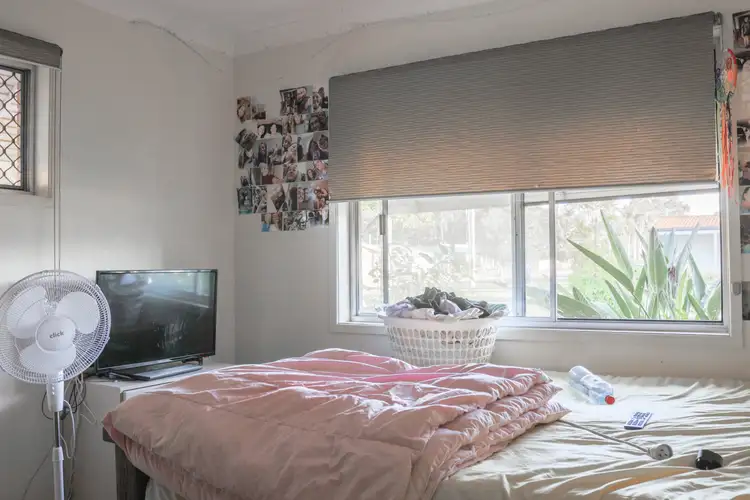 Fifth view of Homely house listing, 4 Mitta way, Urangan QLD 4655