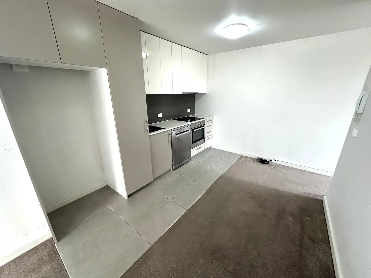 Main view of Homely apartment listing, 11/39 Rosstown Road, Carnegie VIC 3163