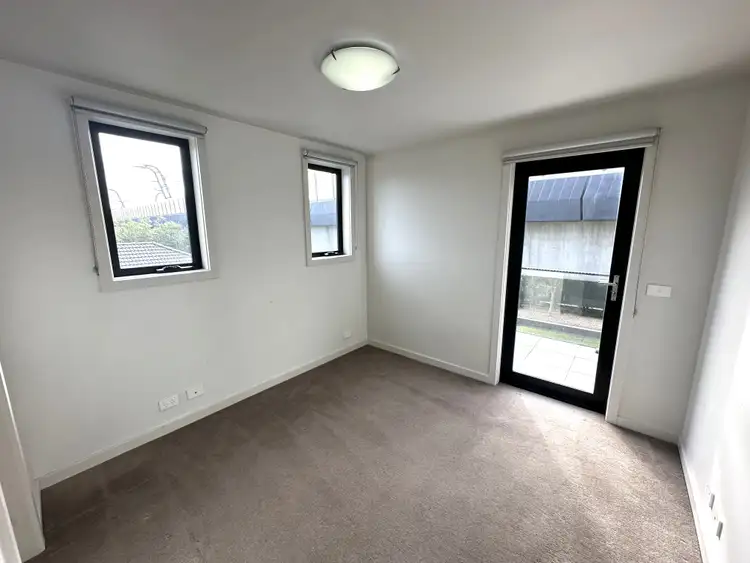 Fifth view of Homely apartment listing, 11/39 Rosstown Road, Carnegie VIC 3163