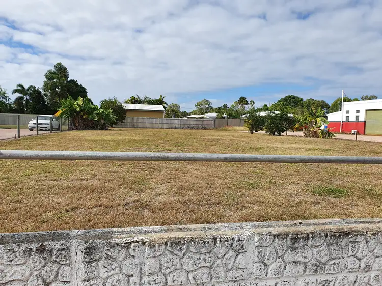 270 QUEEN Street, Ayr QLD 4807