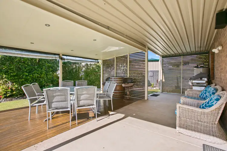 Sixth view of Homely unit listing, Unit 2/7-9 Gympie Road, Tin Can Bay QLD 4580