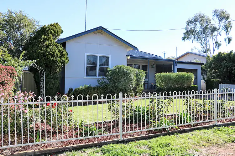 38 Thornbury Street, Parkes NSW 2870