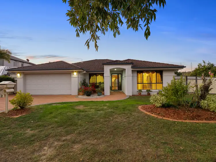 32 Conifer Street, Carindale QLD 4152