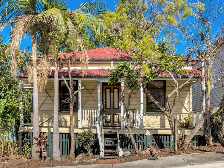 23 Longwood Street