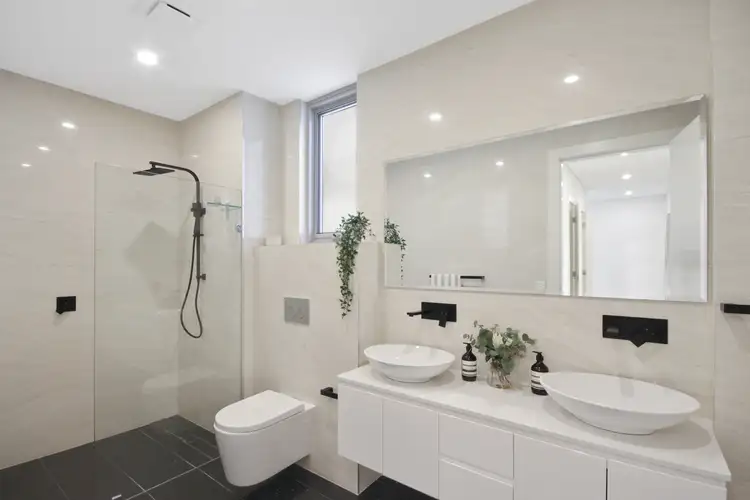 Third view of Homely apartment listing, 4/104 Ocean Parade, Blue Bay NSW 2261