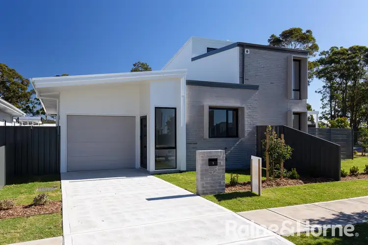 Main view of Homely villa listing, 1/52 Bottlebrush Boulevard, Fletcher NSW 2287