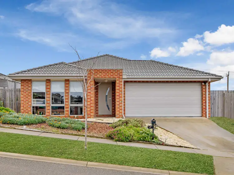 16 Berta Rise, Drouin VIC 3818