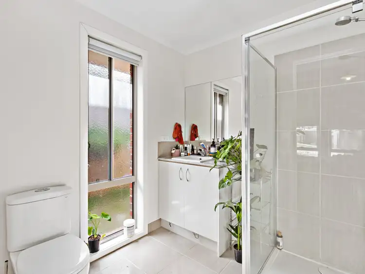 Seventh view of Homely house listing, 16 Berta Rise, Drouin VIC 3818