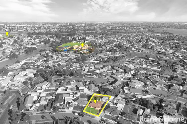 Second view of Homely house listing, 9 Shandeen Court, Meadow Heights VIC 3048