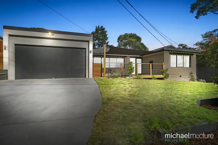 8 Narambi Cres, Frankston VIC 3199