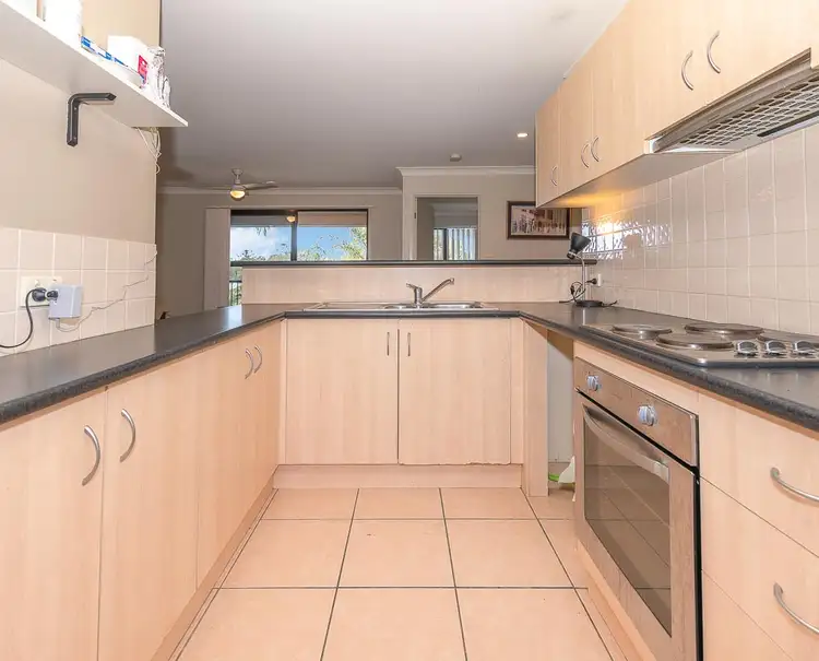 Sixth view of Homely townhouse listing, 2/3 Durroon Court, Ocean Shores NSW 2483