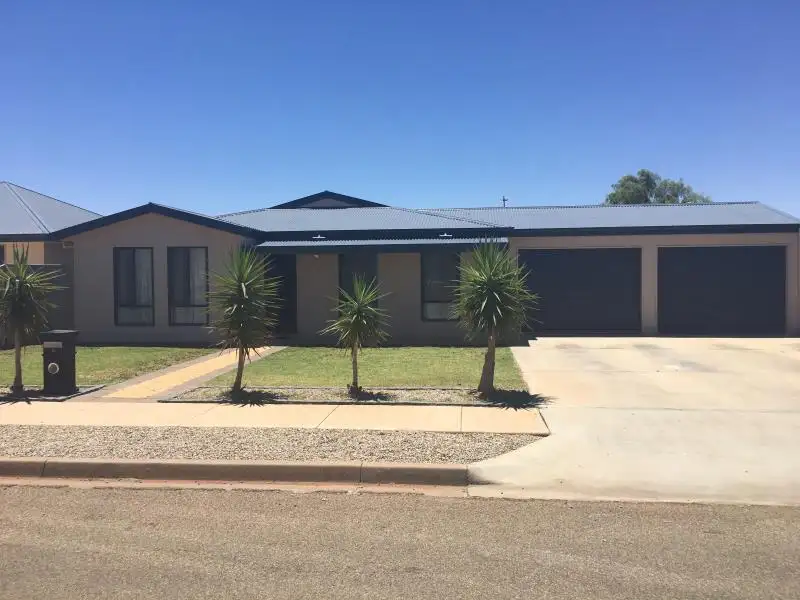 Main view of Homely house listing, 5 Maireana Circuit, Roxby Downs SA 5725