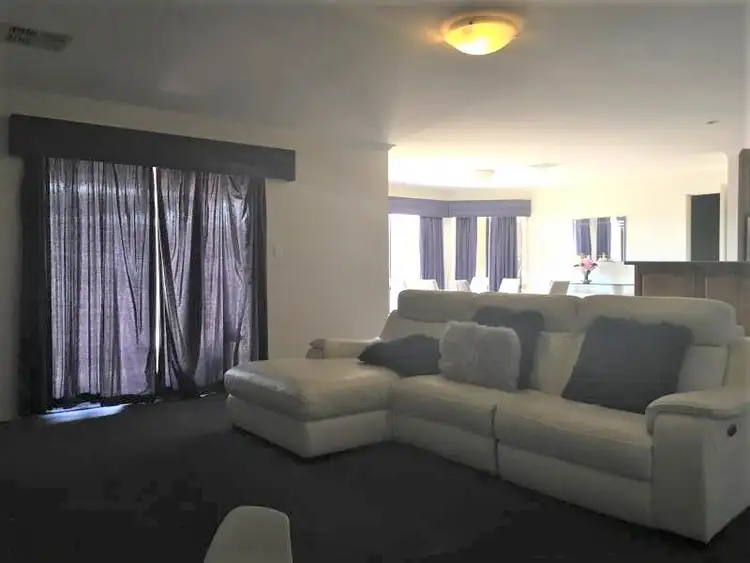 Sixth view of Homely house listing, 5 Maireana Circuit, Roxby Downs SA 5725