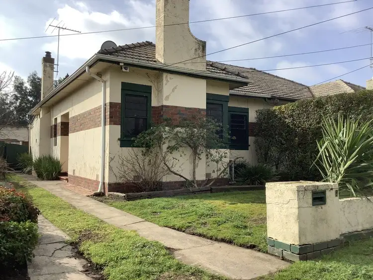 8 Leopold Street, Maribyrnong VIC 3032