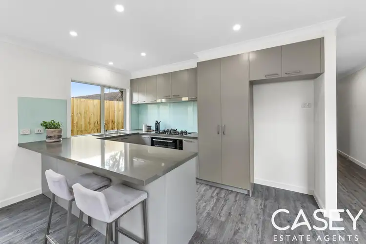 Second view of Homely house listing, 2/37 Arleon Crescent, Cranbourne VIC 3977