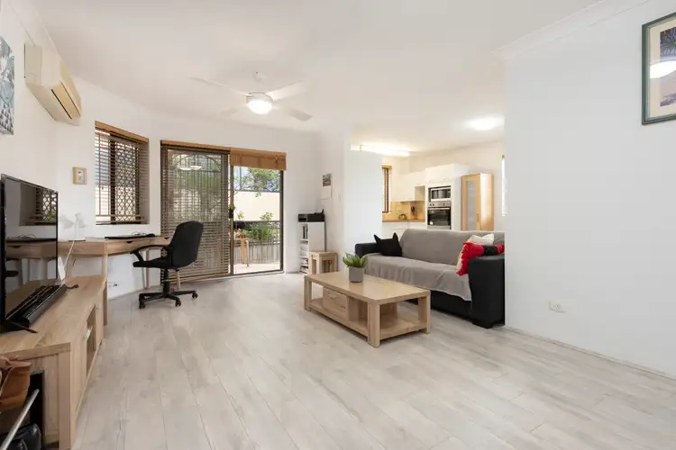 1/11 Foxton Street, Indooroopilly QLD 4068