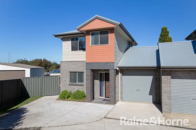 2/13 Cobham Close, Raymond Terrace NSW 2324