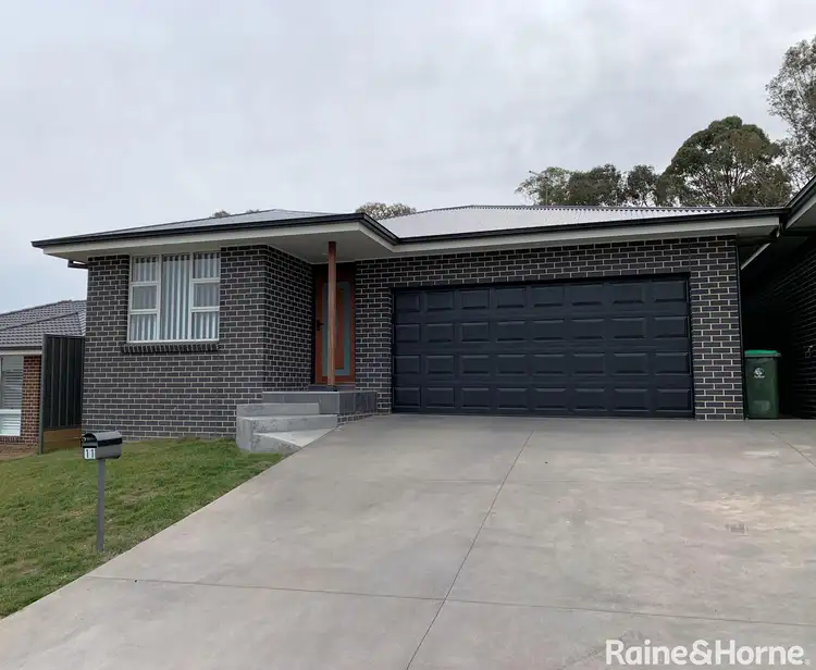 11 Young Street, Orange NSW 2800