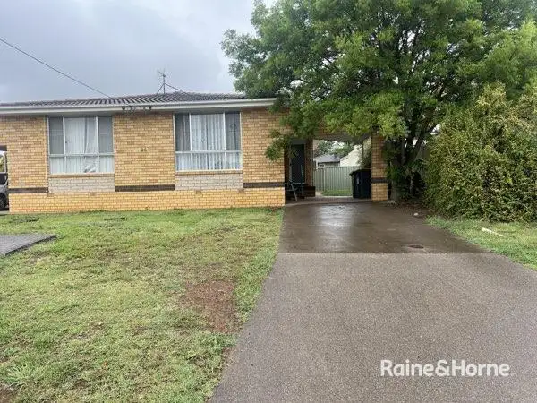 Main view of Homely house listing, 2/26 Elm Street, Tamworth NSW 2340