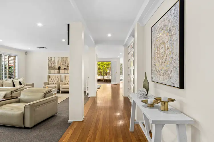 22 Stratheden Avenue, Beaumont Hills NSW 2155