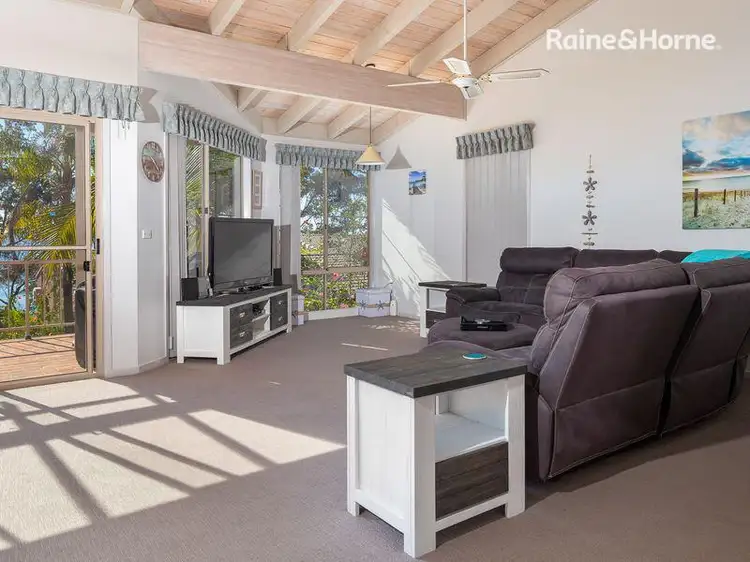 Second view of Homely unit listing, 9/5 Edgewood Place, Denhams Beach NSW 2536