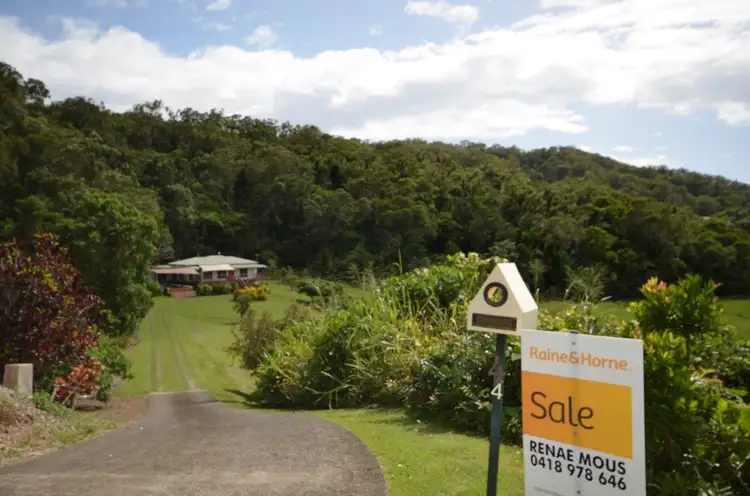Third view of Homely house listing, 4 Seaview Court, Rocky Point QLD 4873