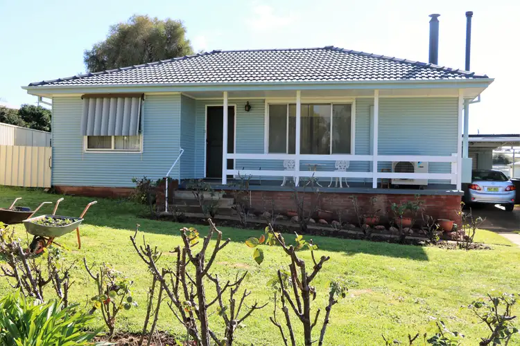 16 Miller Street, Parkes NSW 2870