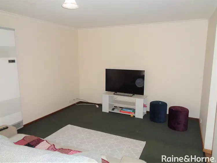 Fifth view of Homely house listing, 8 Kimpton Close, Willaston SA 5118