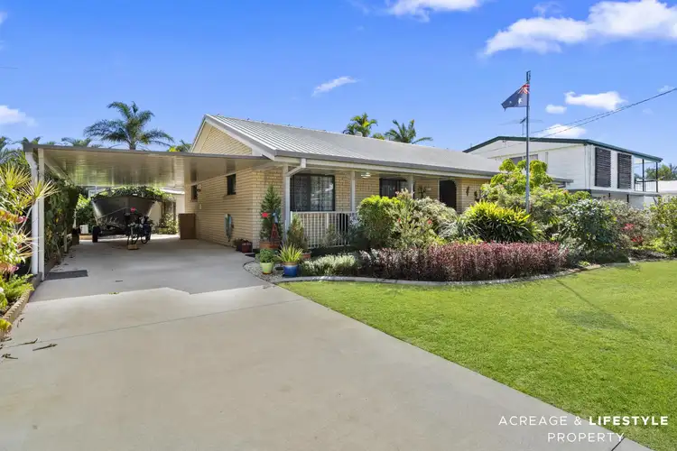 17 Bryant street, Beachmere QLD 4510