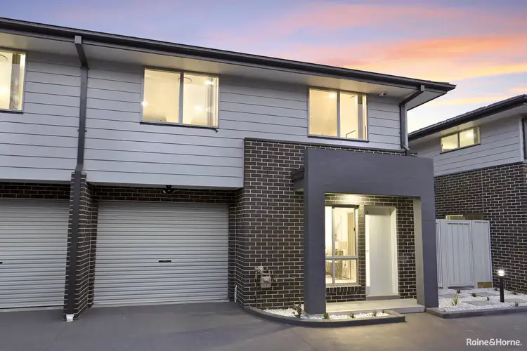 3/111 Canberra Street, Oxley Park NSW 2760