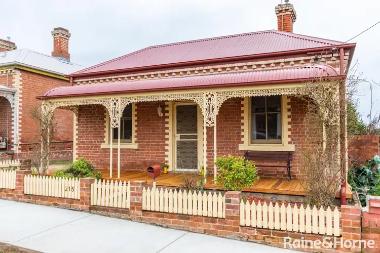 215 Piper Street, Bathurst NSW 2795