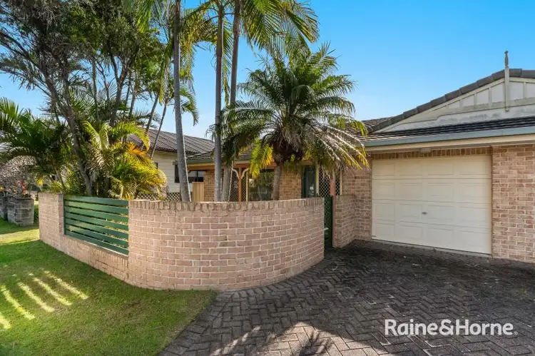1/17A Beach Street, Yamba NSW 2464
