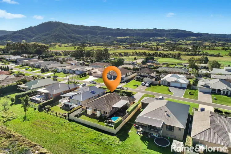 21 Emerald Drive, Meroo Meadow NSW 2540