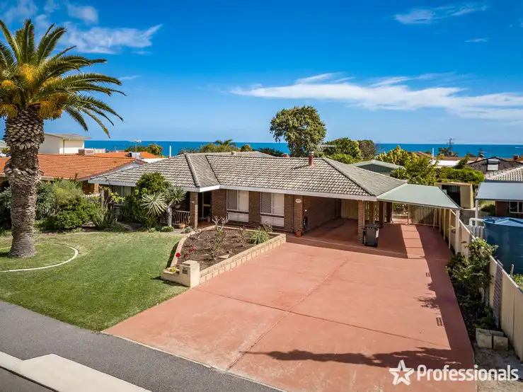 Second view of Homely house listing, 62 Glenview Street, Mount Tarcoola WA 6530