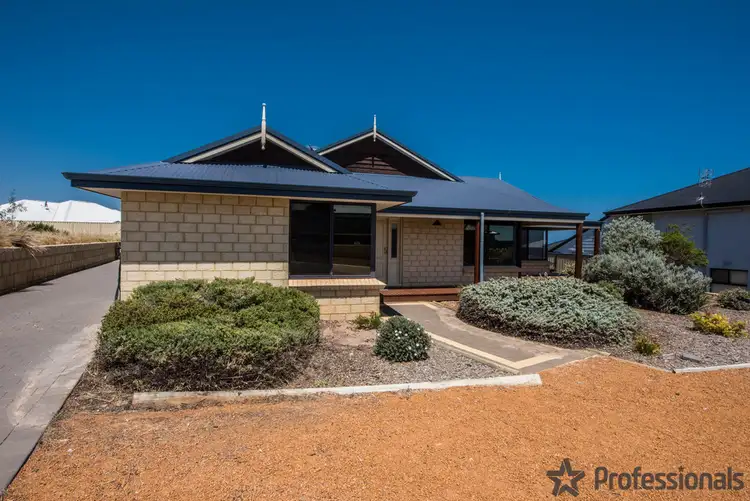 16 Beacon Rise, Wandina WA 6530