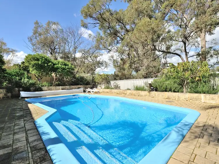 Second view of Homely house listing, 25 Broughton Way, Orelia WA 6167