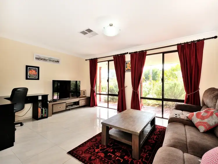 Fourth view of Homely house listing, 25 Broughton Way, Orelia WA 6167