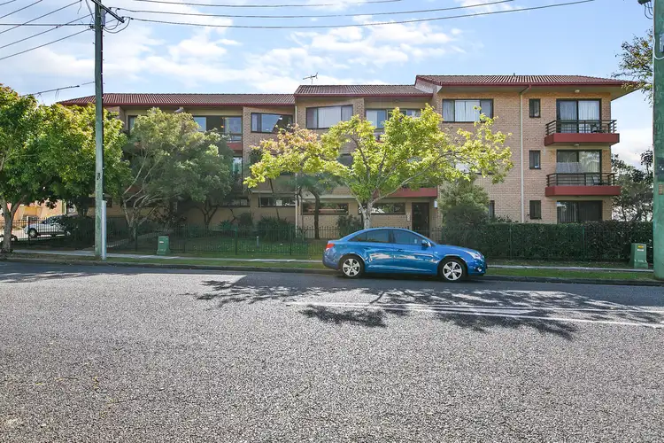 8/127 Wynnum Esplanade, Wynnum QLD 4178